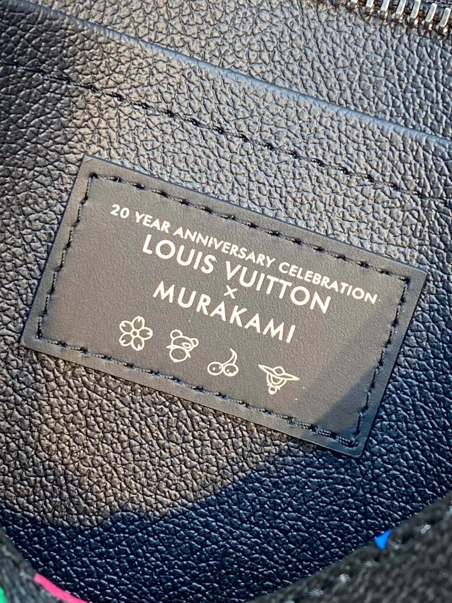 Sustainable Louis Vuitton Clutch Bags 56232