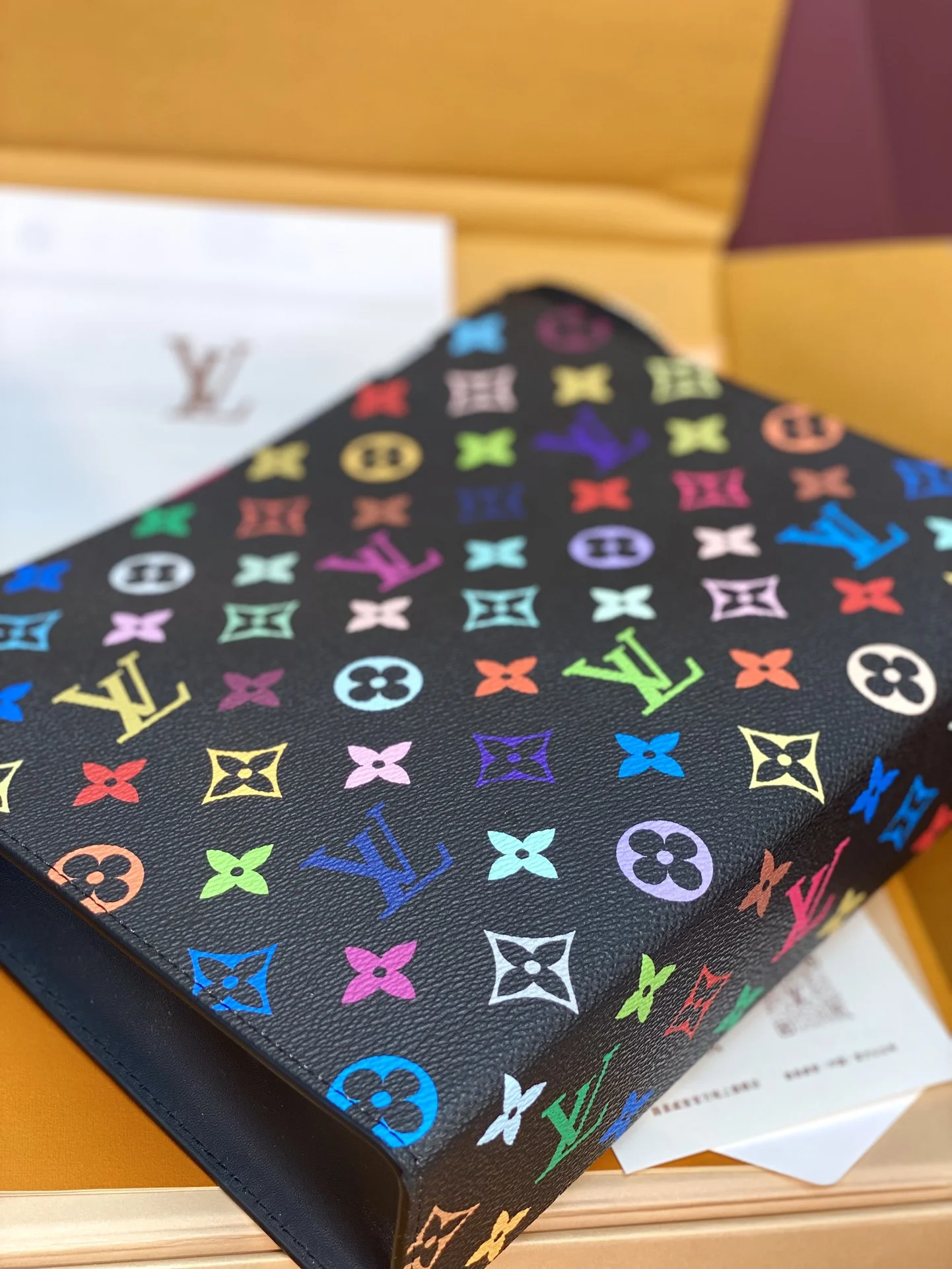 Sustainable Louis Vuitton Clutch Bags 56232