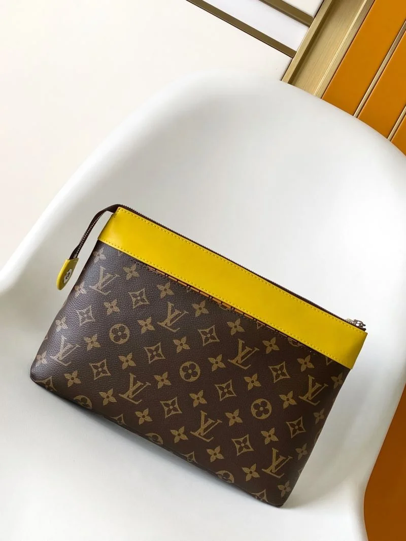 Louis Vuitton Clutch Bags UrbanChic 39762