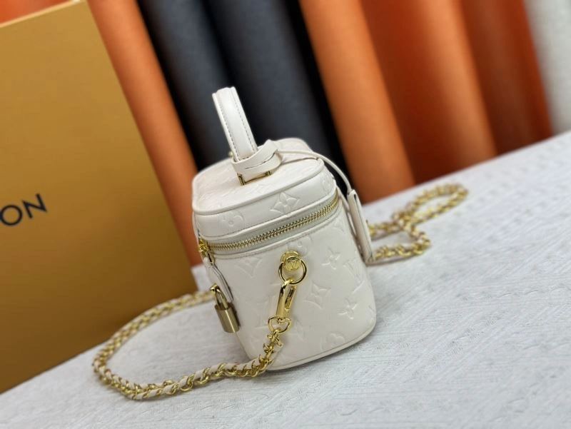 Durable Louis Vuitton Cosmetic Bags 78894