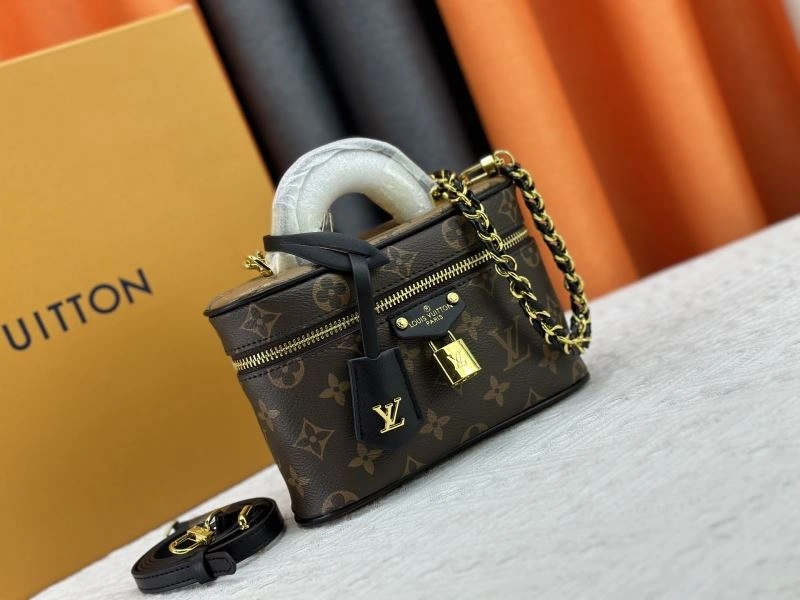 FreshLook Louis Vuitton Cosmetic Bags 78837