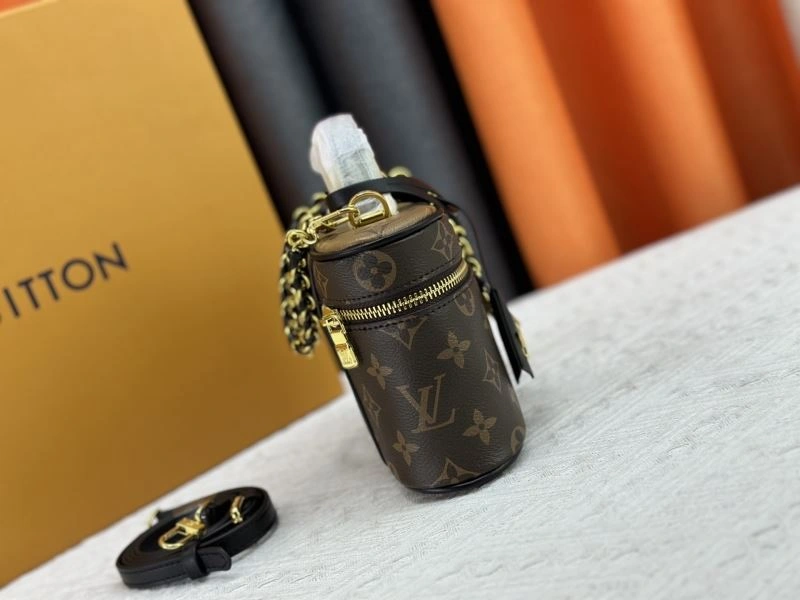 FreshLook Louis Vuitton Cosmetic Bags 78837