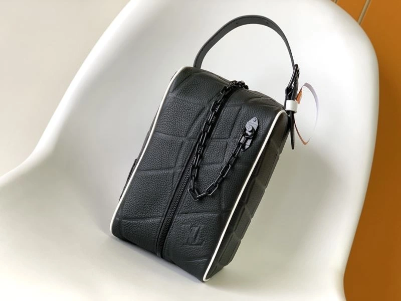 Louis Vuitton Cosmetic Bags Unisex 94365