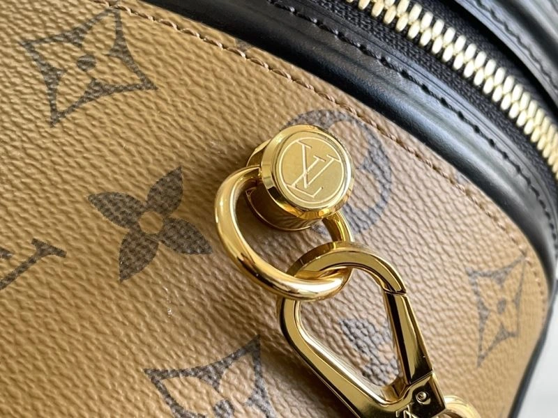 Sophisticated Louis Vuitton Cosmetic Bags 94367