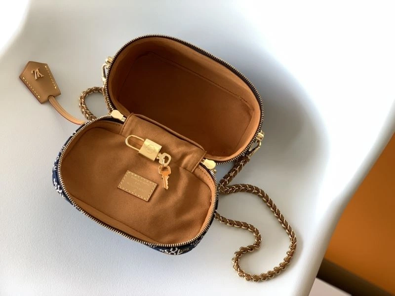 Louis Vuitton Cosmetic Bags StreetReady 94362