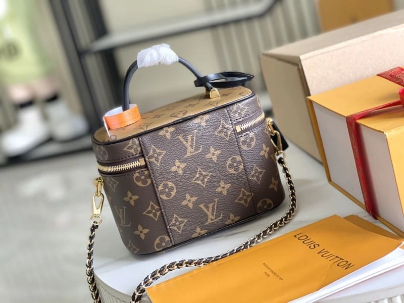 Trendsetting Louis Vuitton Cosmetic Bags 94058