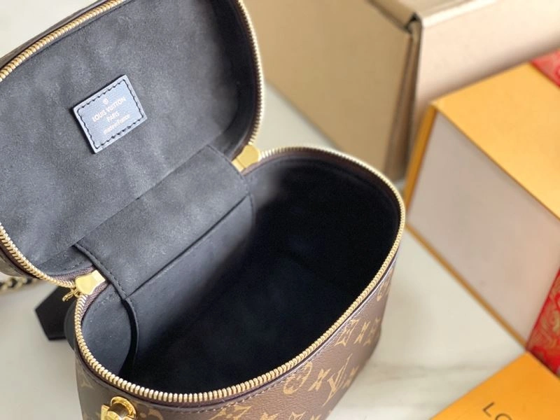 Trendsetting Louis Vuitton Cosmetic Bags 94058
