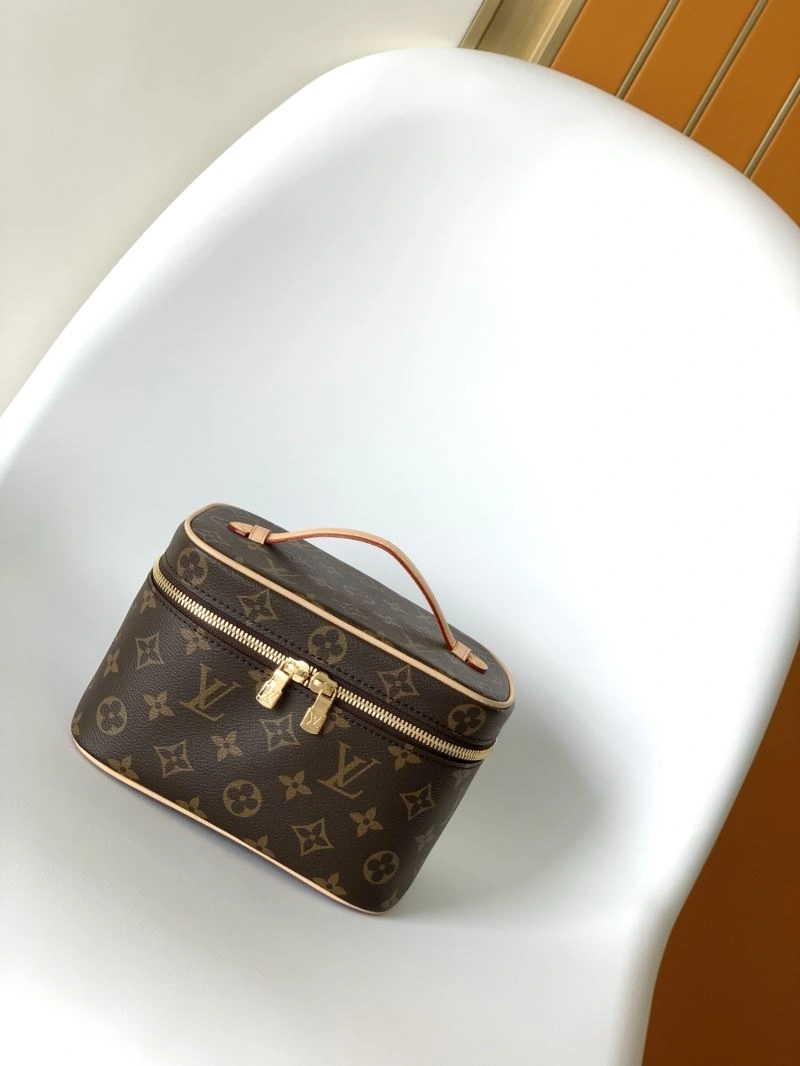 Durable Louis Vuitton Cosmetic Bags 93802
