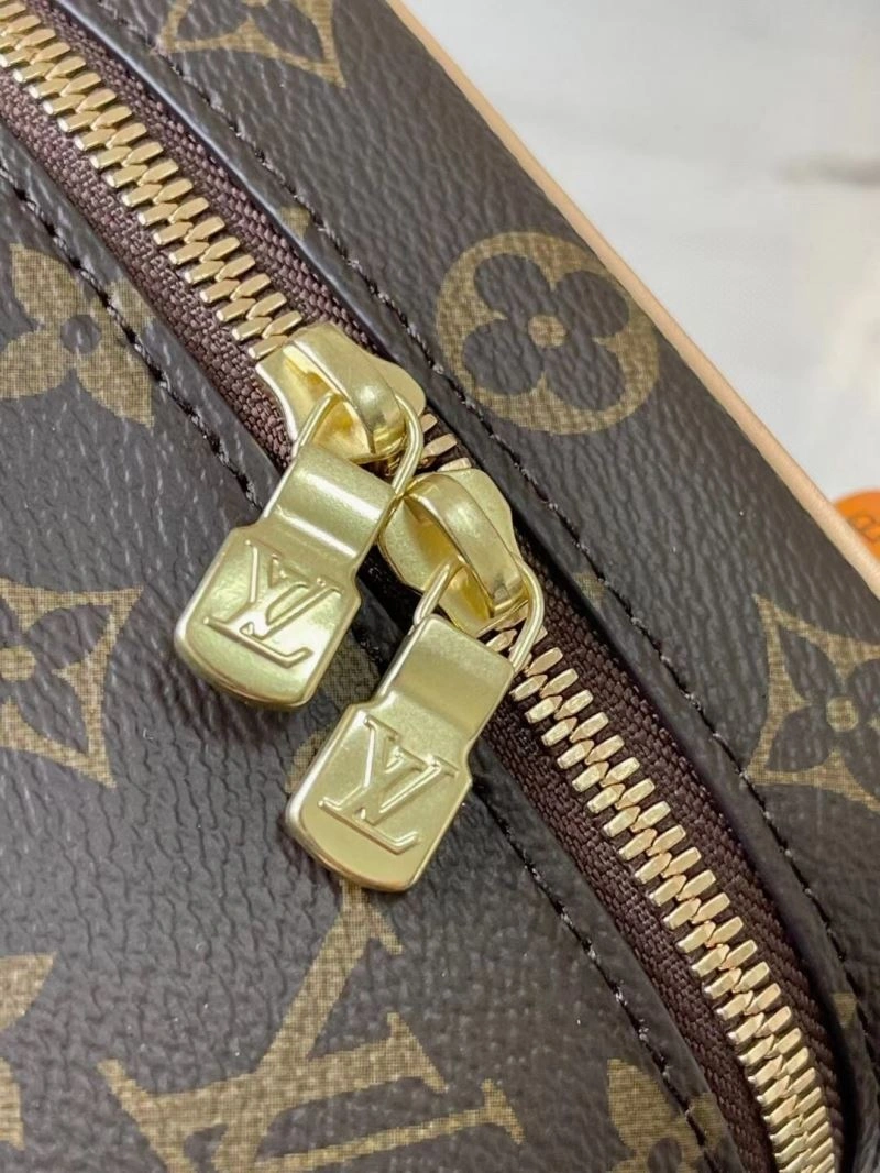 Durable Louis Vuitton Cosmetic Bags 93802