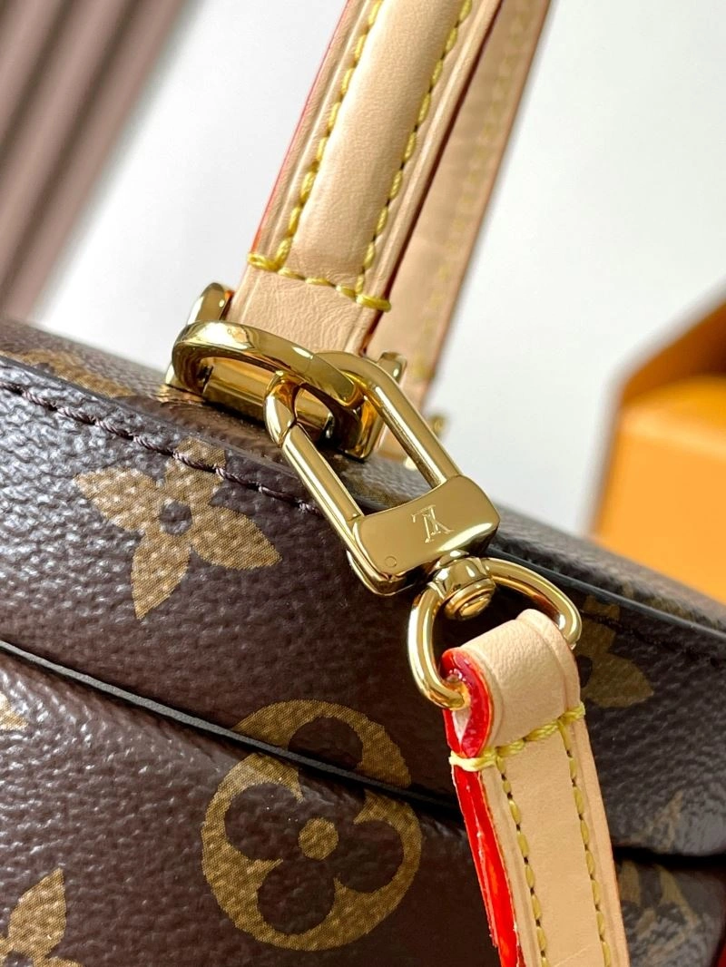 Louis Vuitton Cosmetic Bags Lightweight 93653