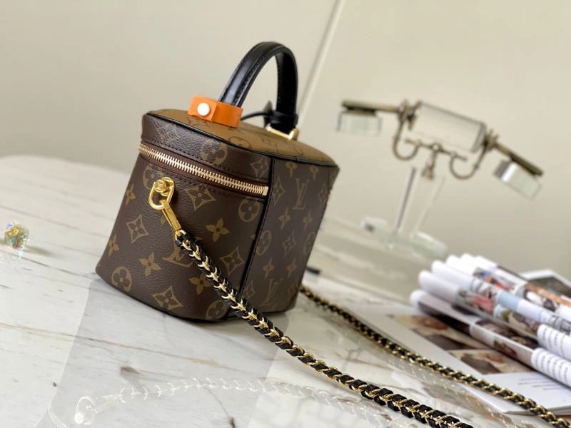 Louis Vuitton Cosmetic Bags FashionForward 93619