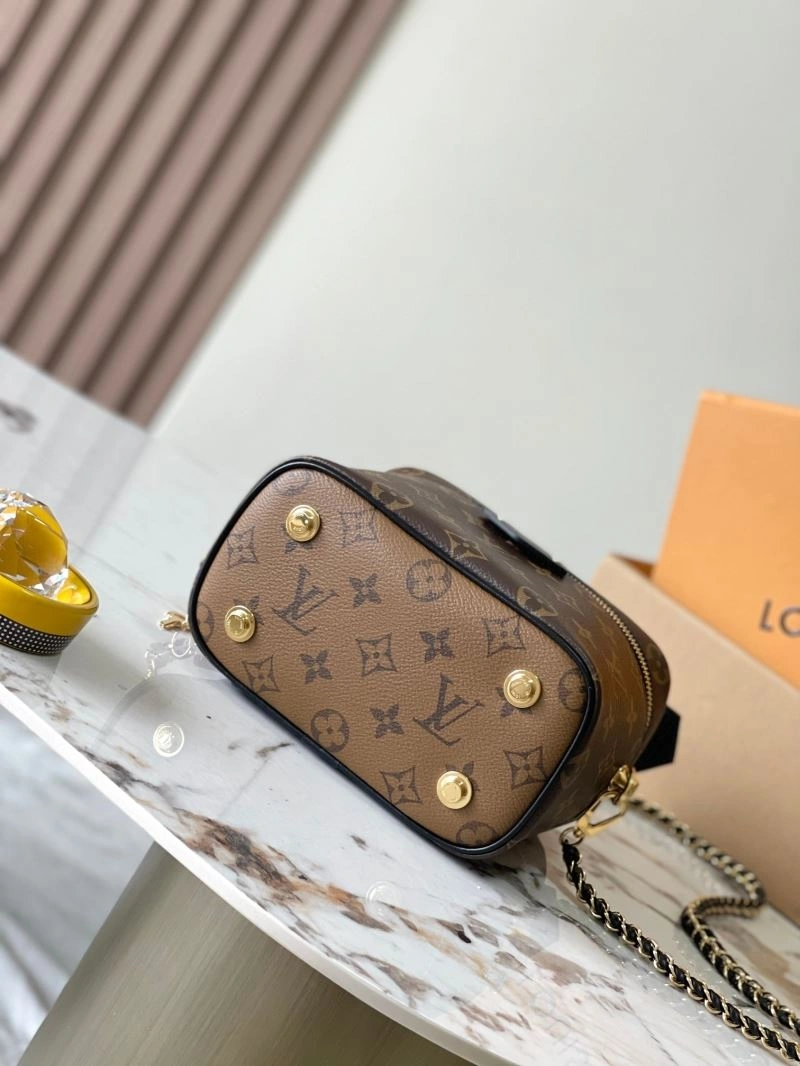 Lightweight Louis Vuitton Cosmetic Bags 93695