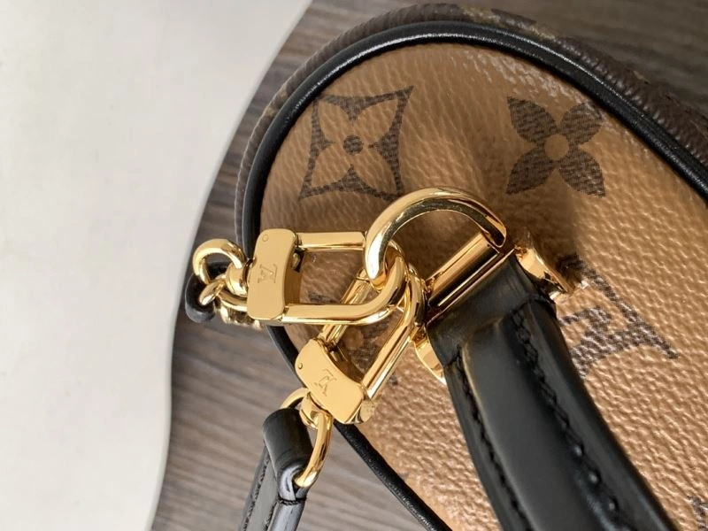 Cozy Louis Vuitton Cosmetic Bags 93612