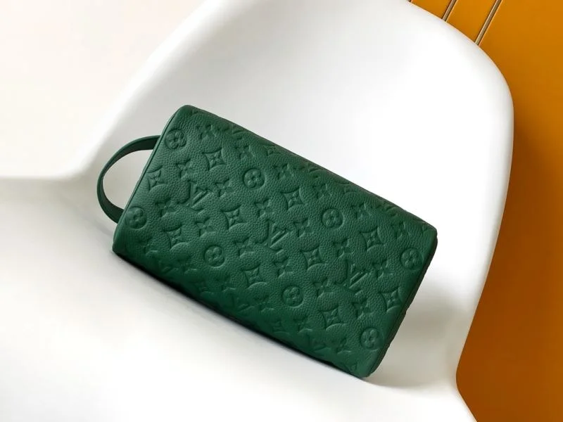 WrinkleFree Louis Vuitton Cosmetic Bags 43333