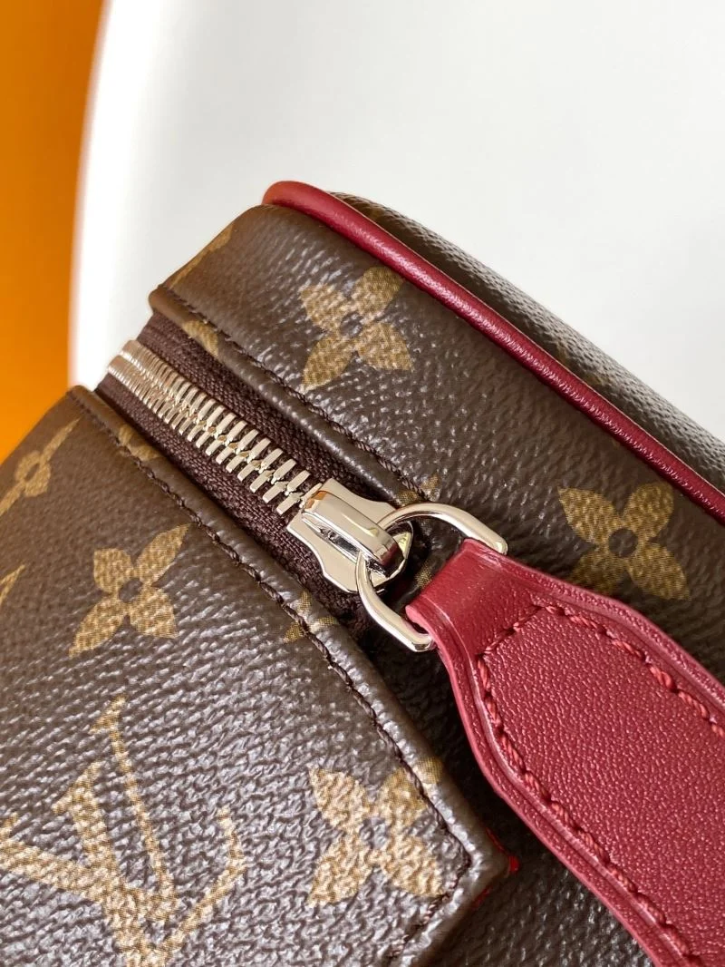 Classic Louis Vuitton Cosmetic Bags 43337