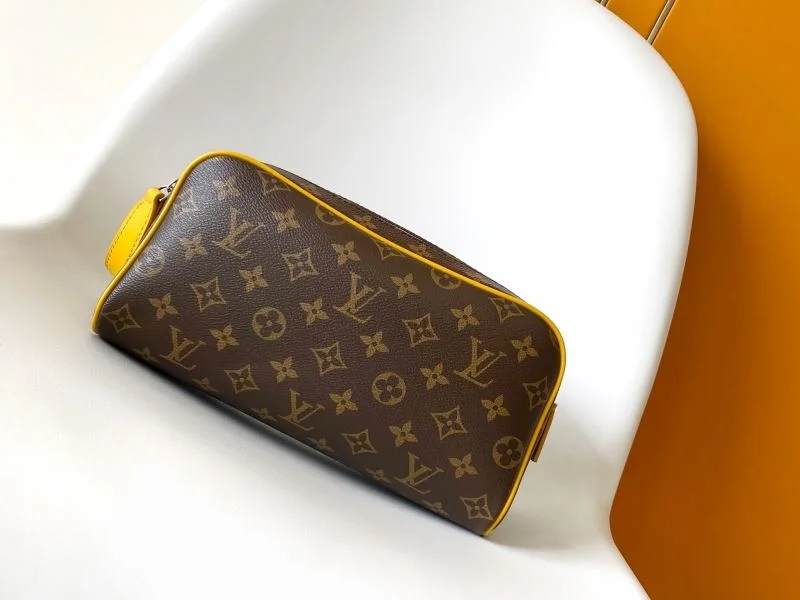Seasonal Louis Vuitton Cosmetic Bags 43343