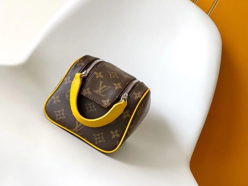 Seasonal Louis Vuitton Cosmetic Bags 43343