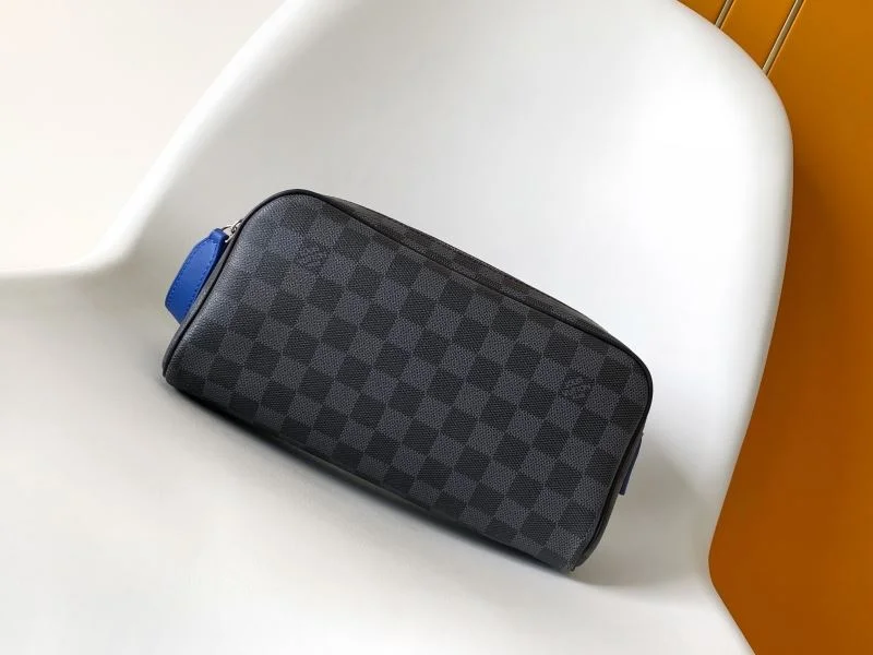 Comfortable Louis Vuitton Cosmetic Bags 43335