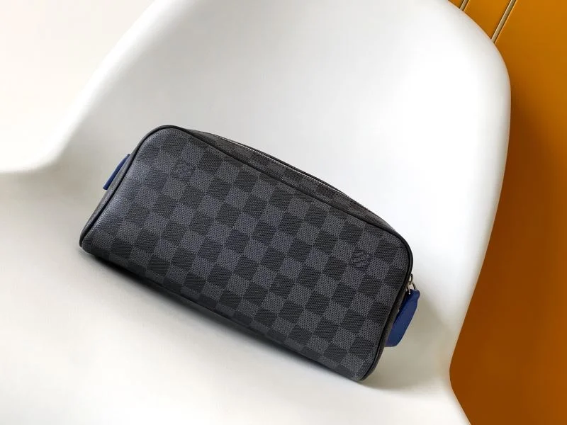 Comfortable Louis Vuitton Cosmetic Bags 43335