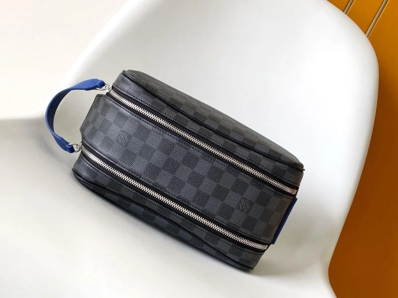Comfortable Louis Vuitton Cosmetic Bags 43335