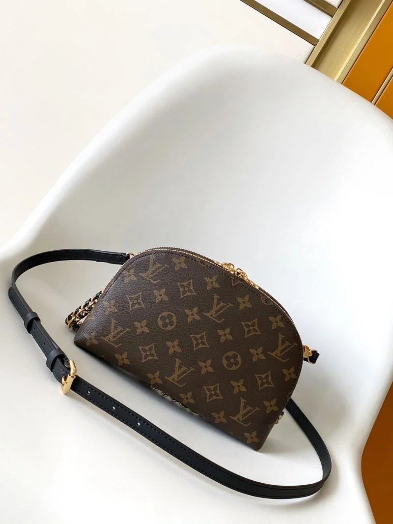 Durable Louis Vuitton Cosmetic Bags 42927