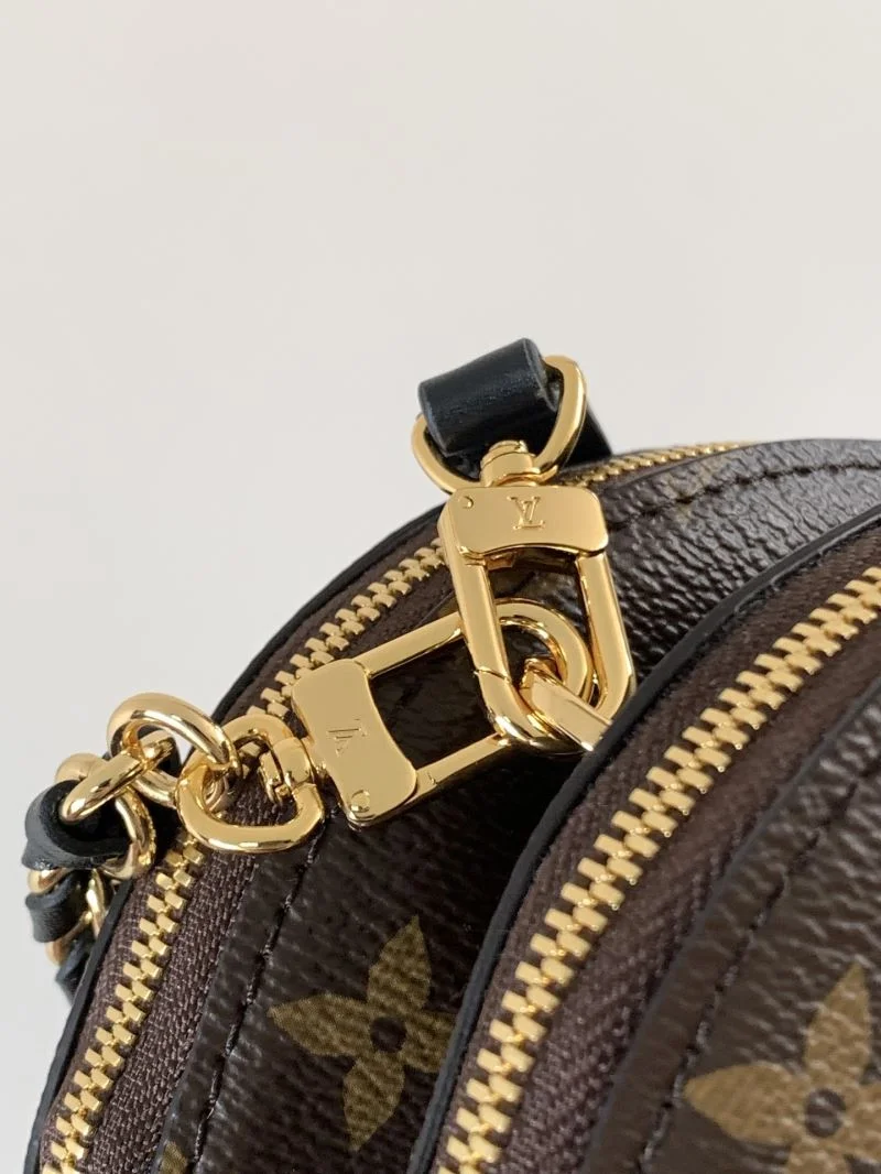 Louis Vuitton Cosmetic Bags ModernLook 42903