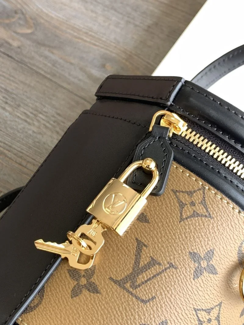 FlexibleFit Louis Vuitton Cosmetic Bags 42905