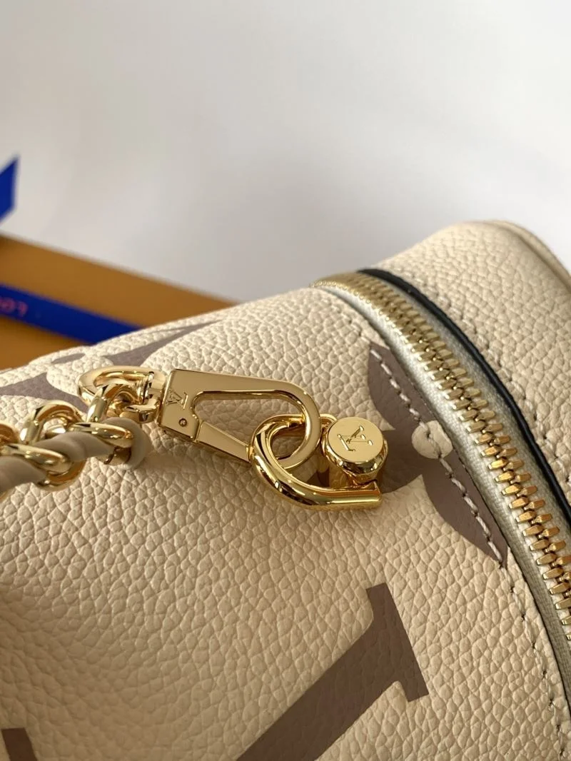 Comfortable Louis Vuitton Cosmetic Bags 42928