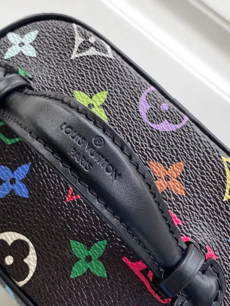 Louis Vuitton Cosmetic Bags UrbanStyle 41972