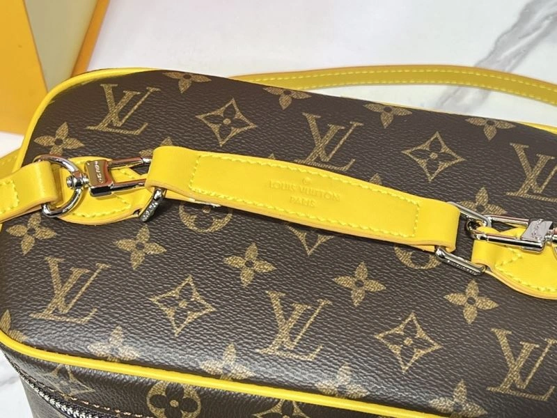 Lightweight Louis Vuitton Cosmetic Bags 80270