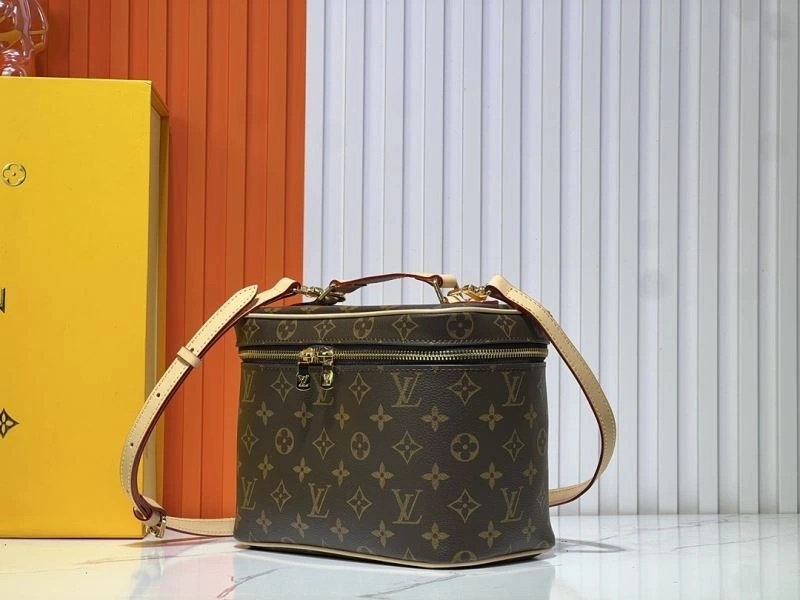 Louis Vuitton Cosmetic Bags FashionForward 80272