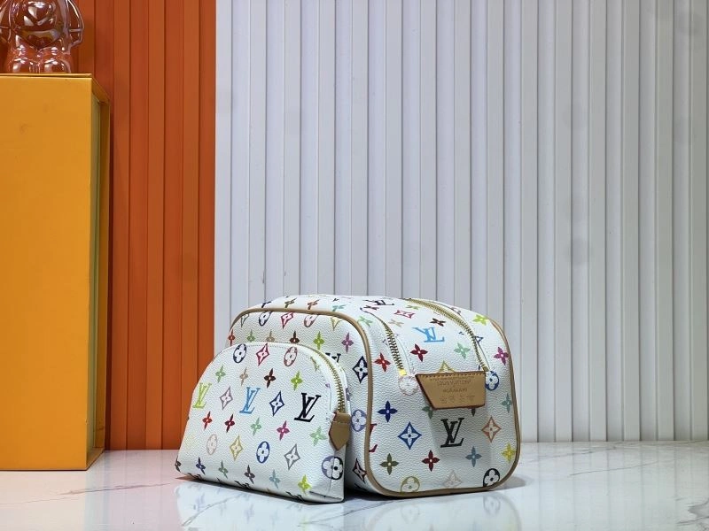 Sophisticated Louis Vuitton Cosmetic Bags 80239