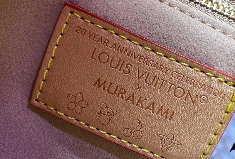 Sophisticated Louis Vuitton Cosmetic Bags 80239