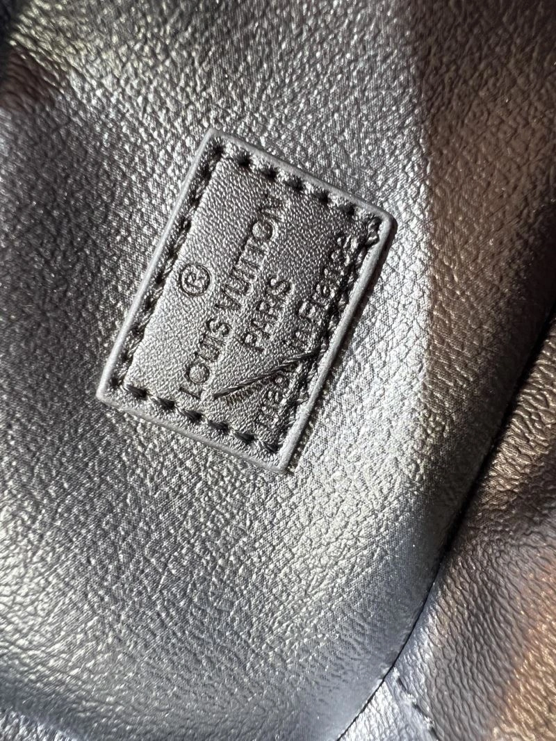 Louis Vuitton Cosmetic Bags FreshLook 80237