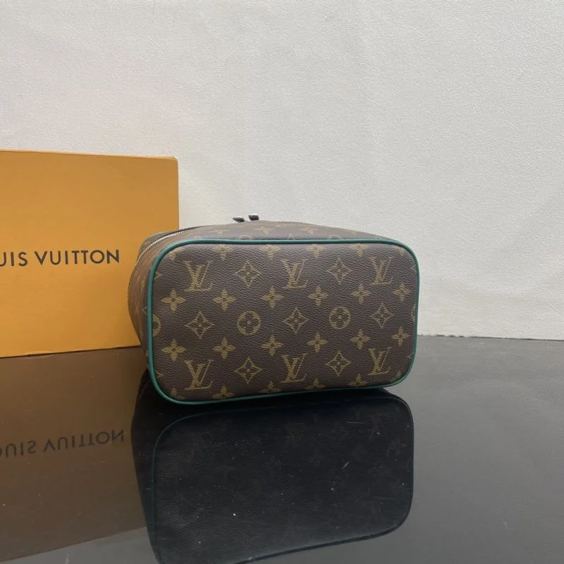 Elegant Louis Vuitton Cosmetic Bags 41794