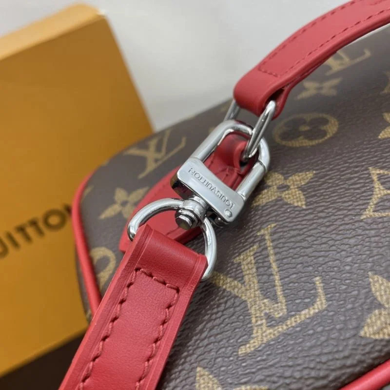 Classic Louis Vuitton Cosmetic Bags 41792