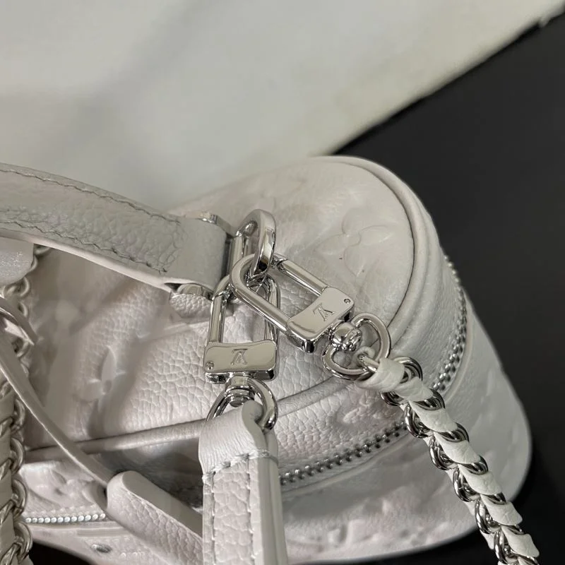 Unique Louis Vuitton Cosmetic Bags 41605