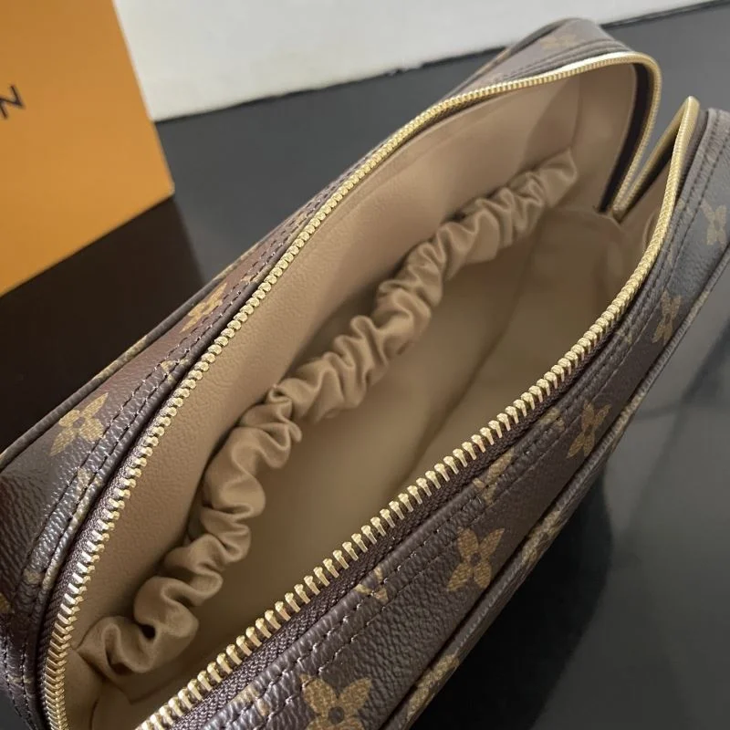 Louis Vuitton Cosmetic Bags SportInspired 41618