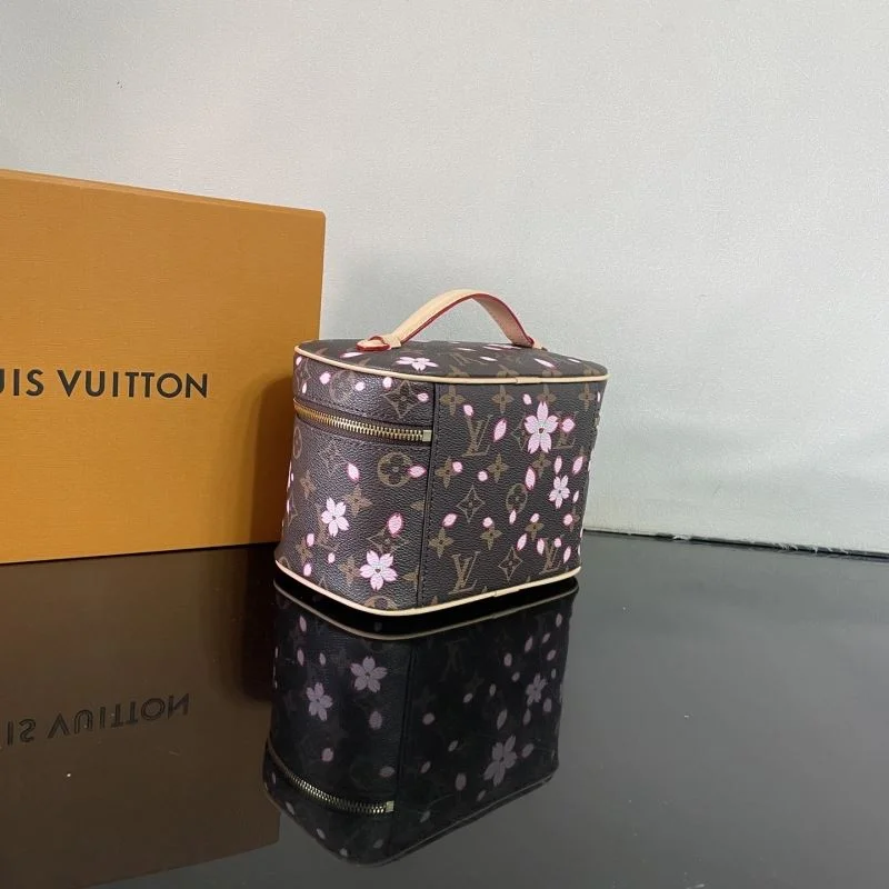 Louis Vuitton Cosmetic Bags Vibrant 41604