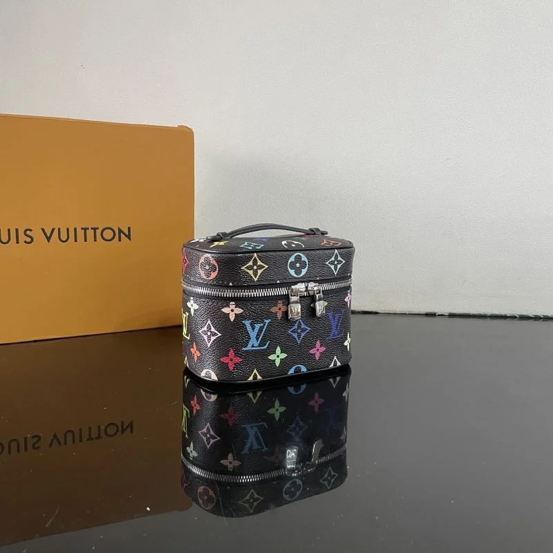 Louis Vuitton Cosmetic Bags Trendsetting 41599
