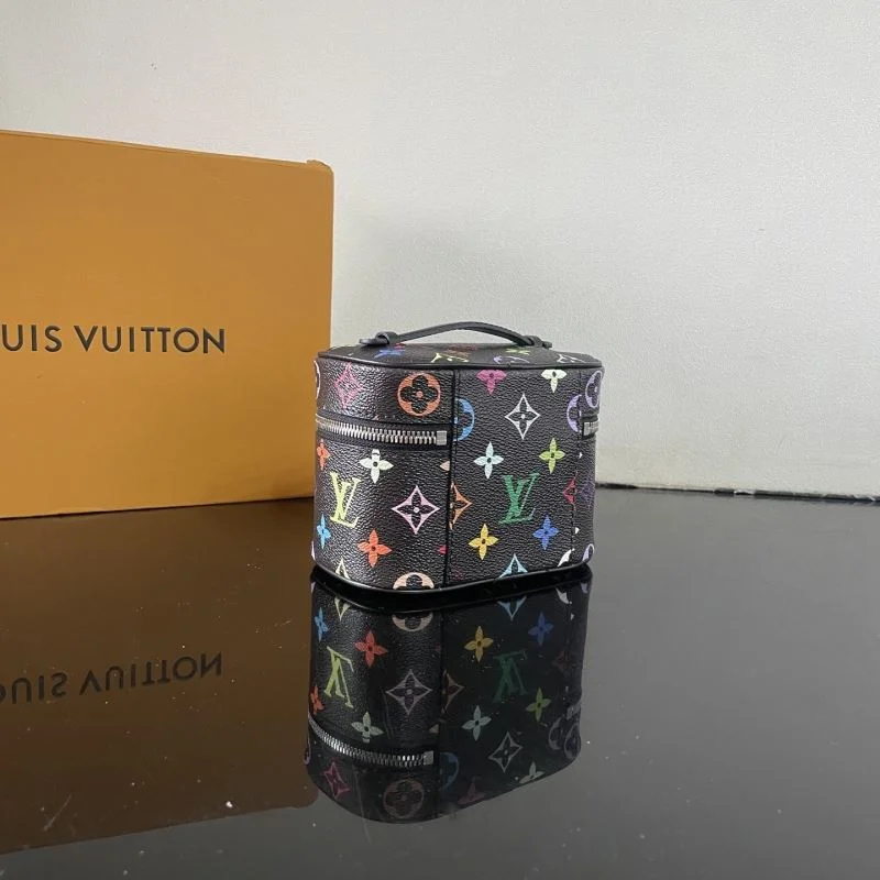 Louis Vuitton Cosmetic Bags Trendsetting 41599