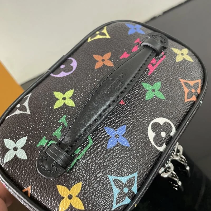 Louis Vuitton Cosmetic Bags Trendsetting 41599