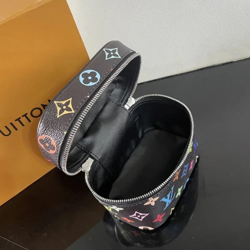 Louis Vuitton Cosmetic Bags Trendsetting 41599