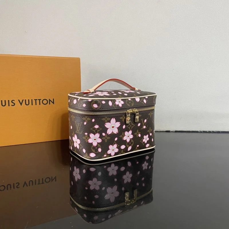 Bold Louis Vuitton Cosmetic Bags 41595