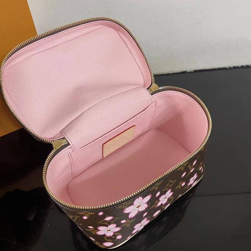 Bold Louis Vuitton Cosmetic Bags 41595
