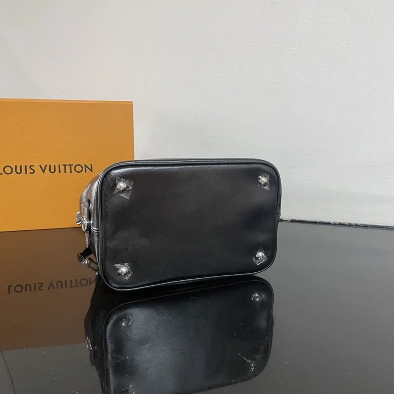 Louis Vuitton Cosmetic Bags Affordable 41593