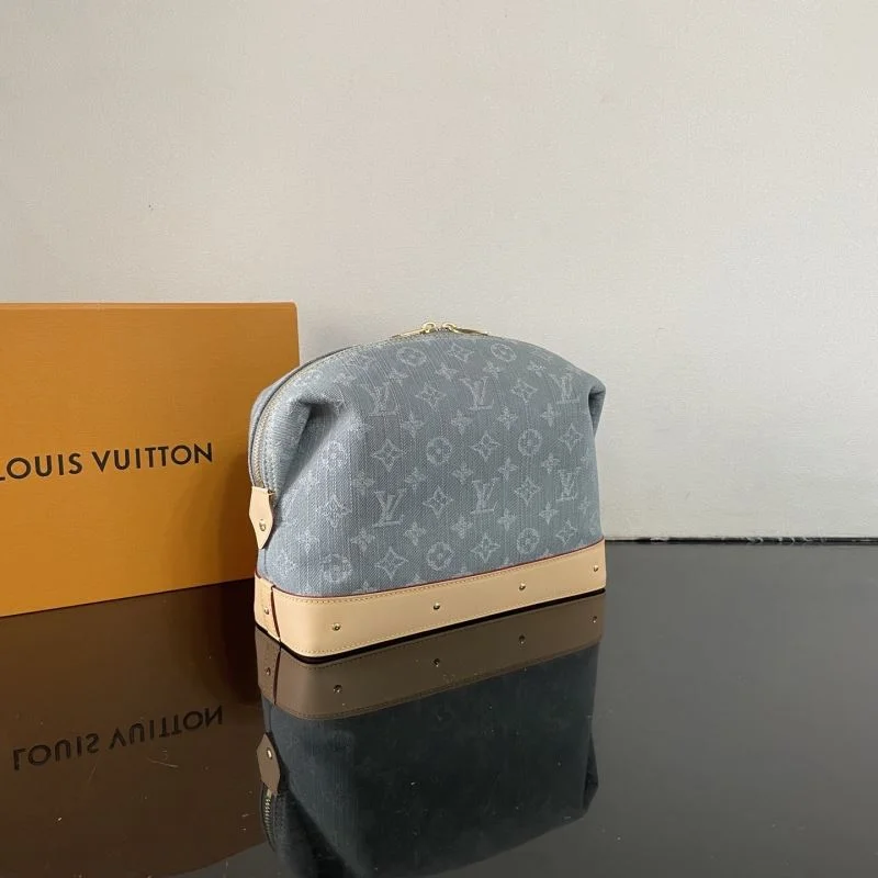 Louis Vuitton Cosmetic Bags Chic 41592