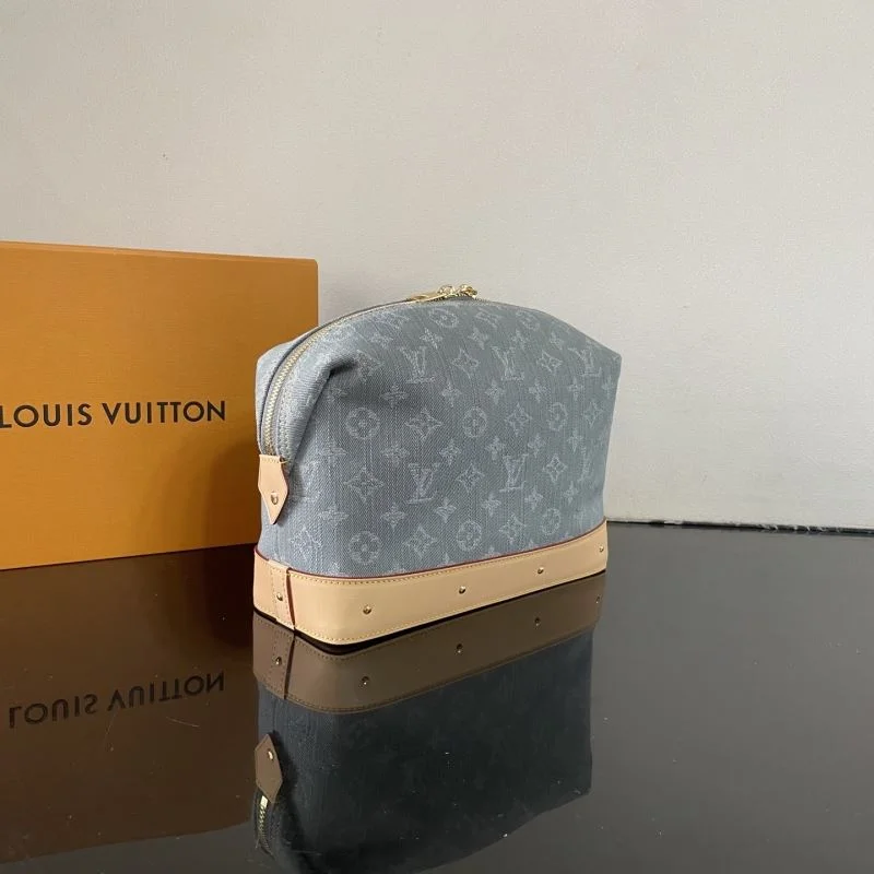 Louis Vuitton Cosmetic Bags Chic 41592