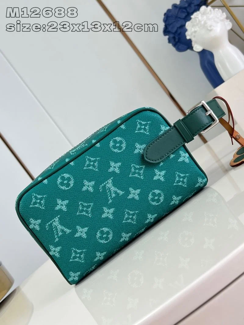 Breathable Louis Vuitton Cosmetic Bags 41237