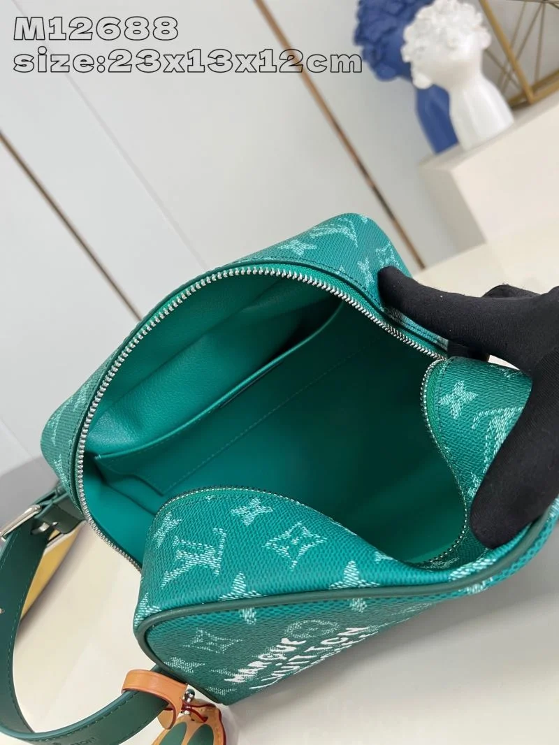 Breathable Louis Vuitton Cosmetic Bags 41237
